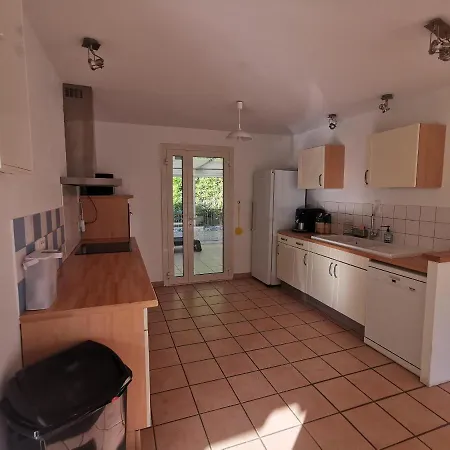 La Maison Dans La Colline Holiday home